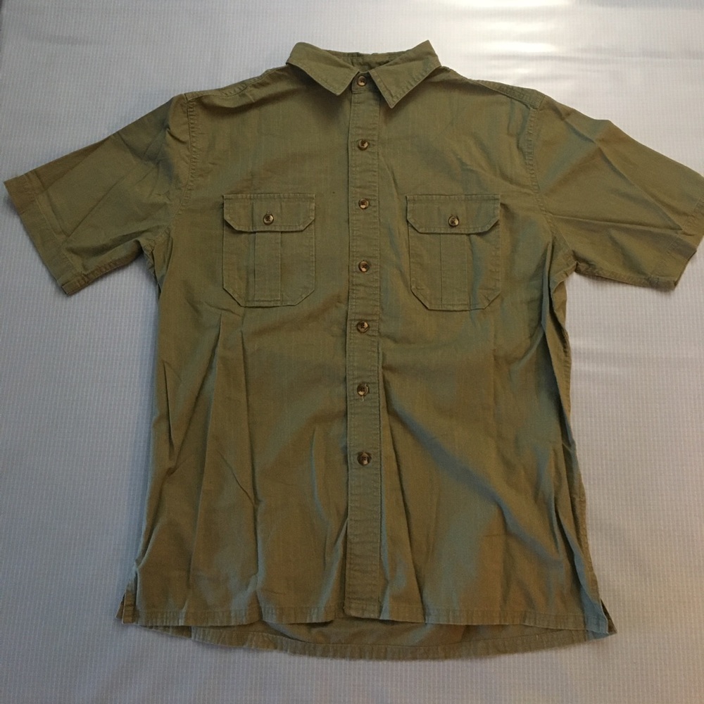 Men’s Croft & Barrow Green Button Down Shirt